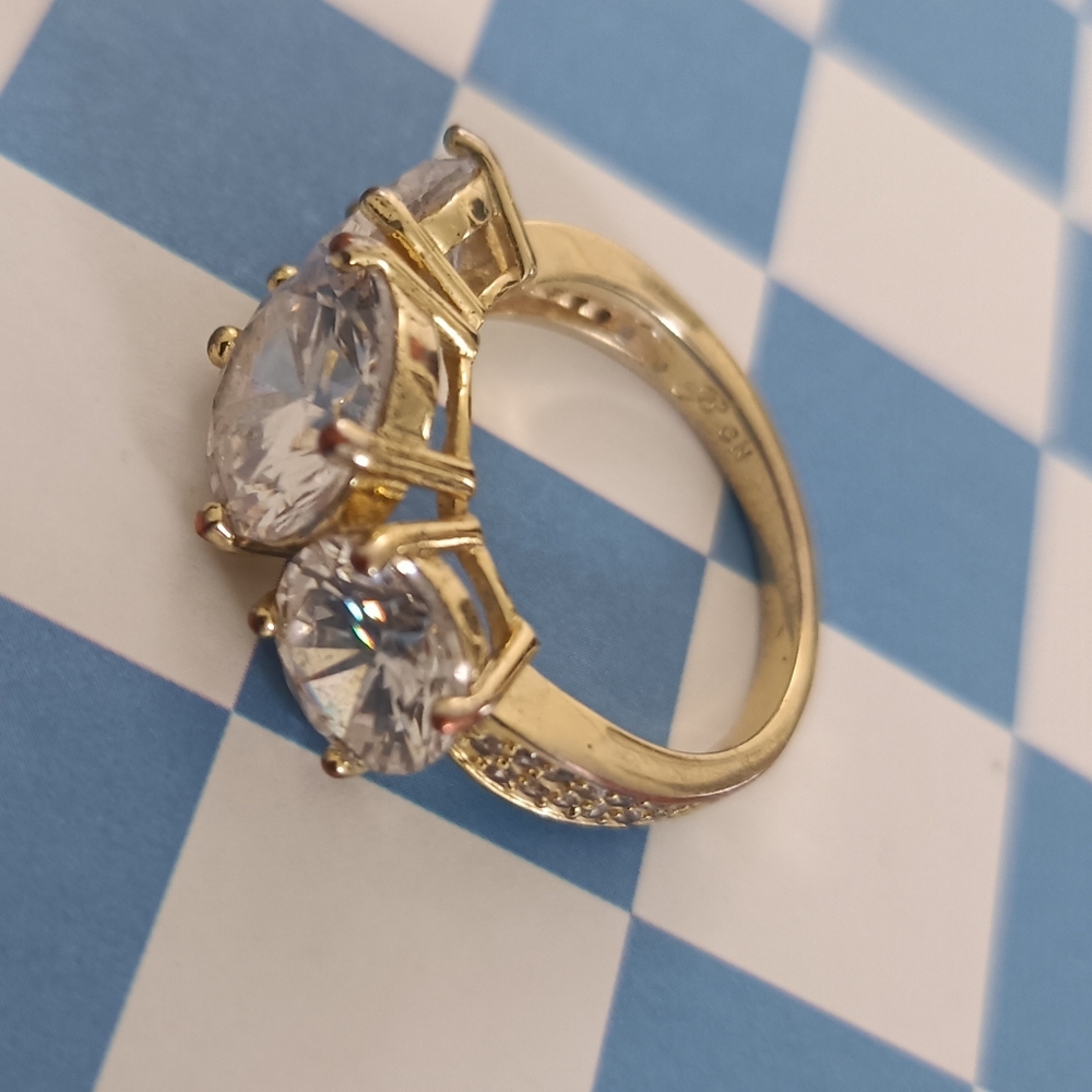 Luxury Elegant Berricle Gold Three- Stone Engagement/Anniversary Style Ring, 8.5